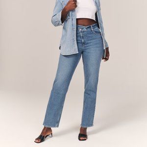 Abercrombie Curve Love Ultra High Rise 90s Straight Jean
